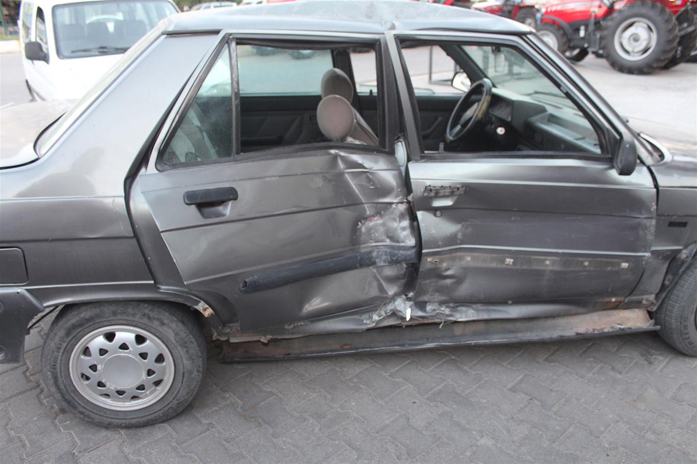 Kahta'da trafik kazası: 4 yaralı